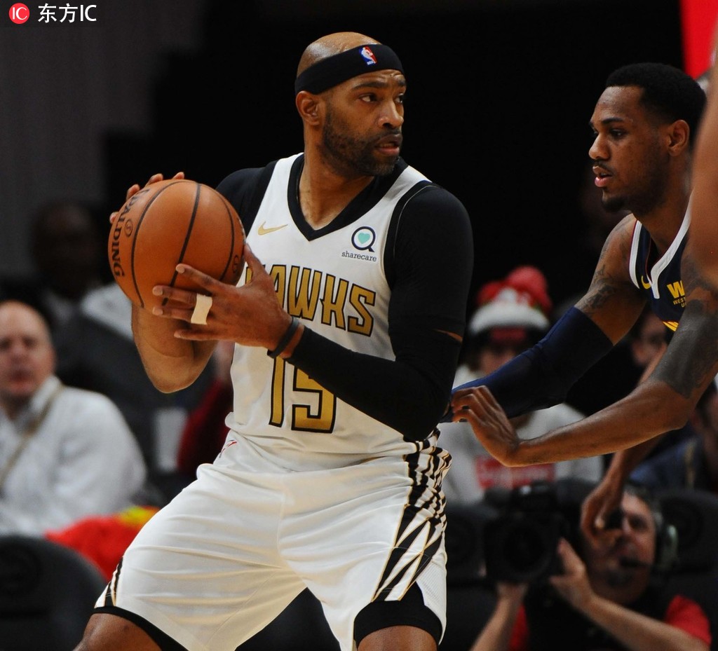 莱万多夫斯基爆冷击败老鹰，精彩发挥引爆全场！